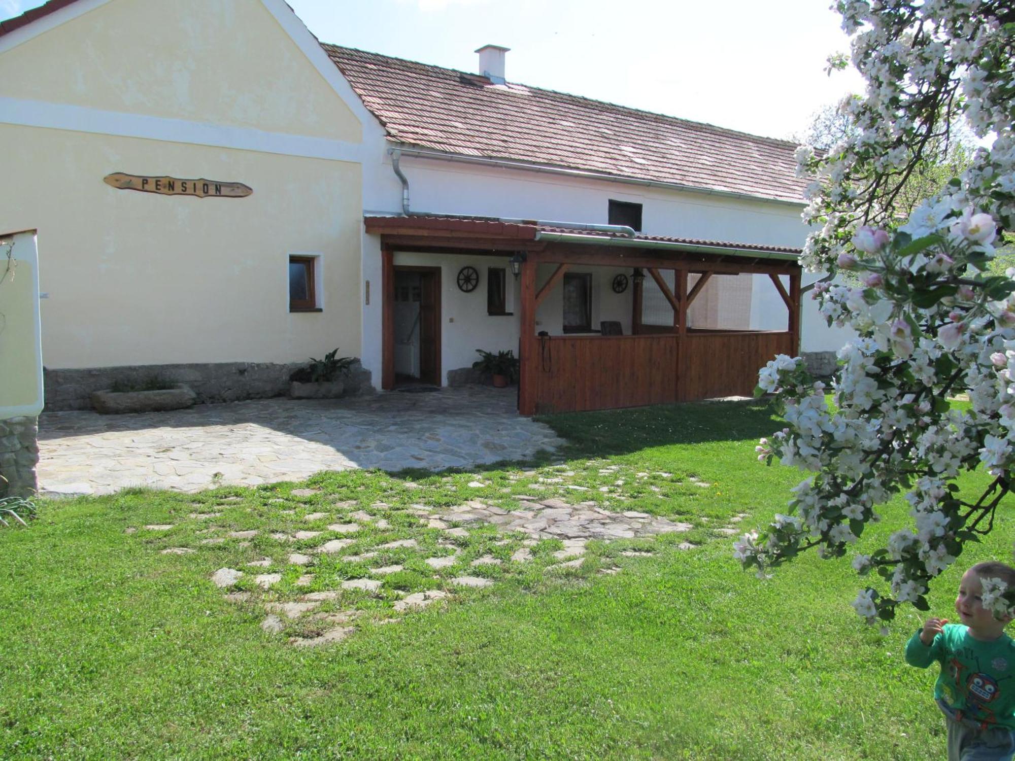 Pension Otevek Trhové Sviny Esterno foto