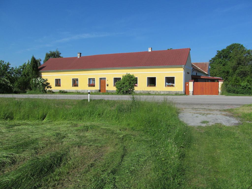 Pension Otevek Trhové Sviny Esterno foto